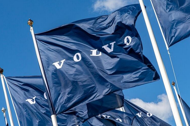 Volvo Construction Equipment in double strategy switch dlvr.it/TLWrn7 #ShandongLingongConstructionMachinery #SLCM