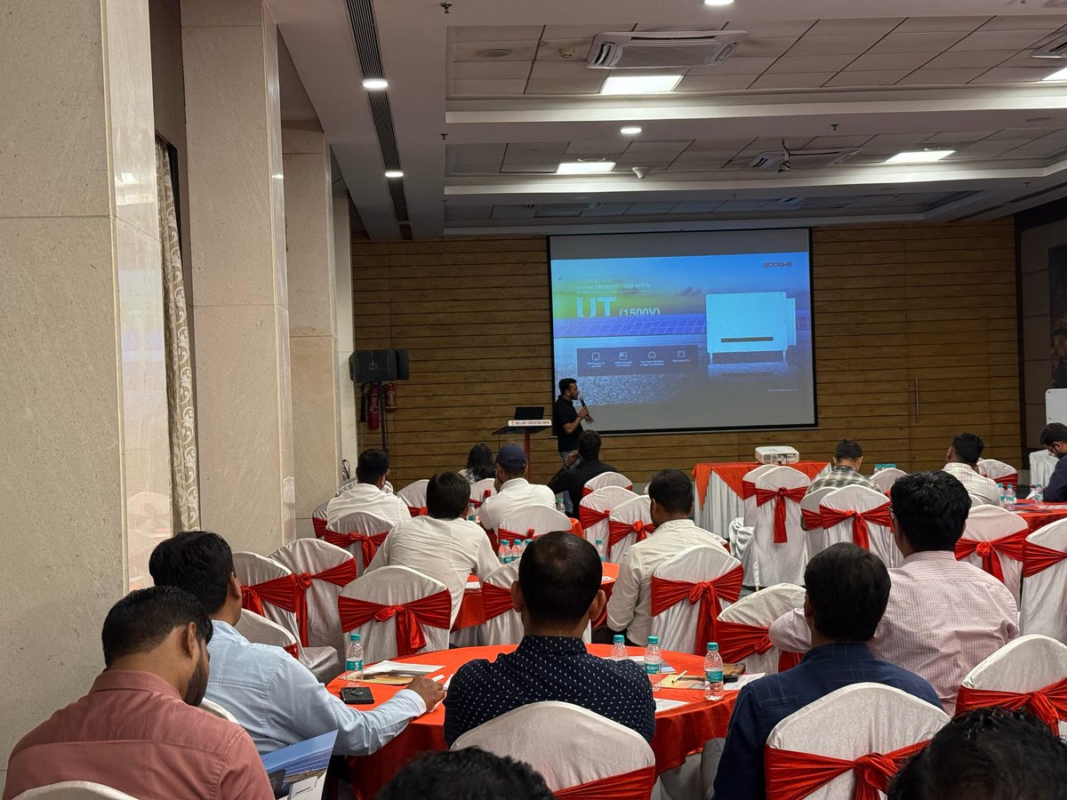 vashiisl's tweet image. Thank you to everyone who joined us in Indore for the GoodWe String Inverters Technical Training and Customer Meet at the Brilliant Convention Centre.

#GoodWe #stringinverter #workshop #customermeet #solar #VashiISL #VashiIntegratedSolutions