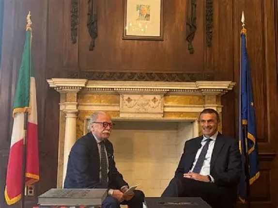 Il primo polo multimediale dell’informazione italiano a Manhattan
abbanews.eu/mondi-e-orizzo…
#media #polo #multimediale