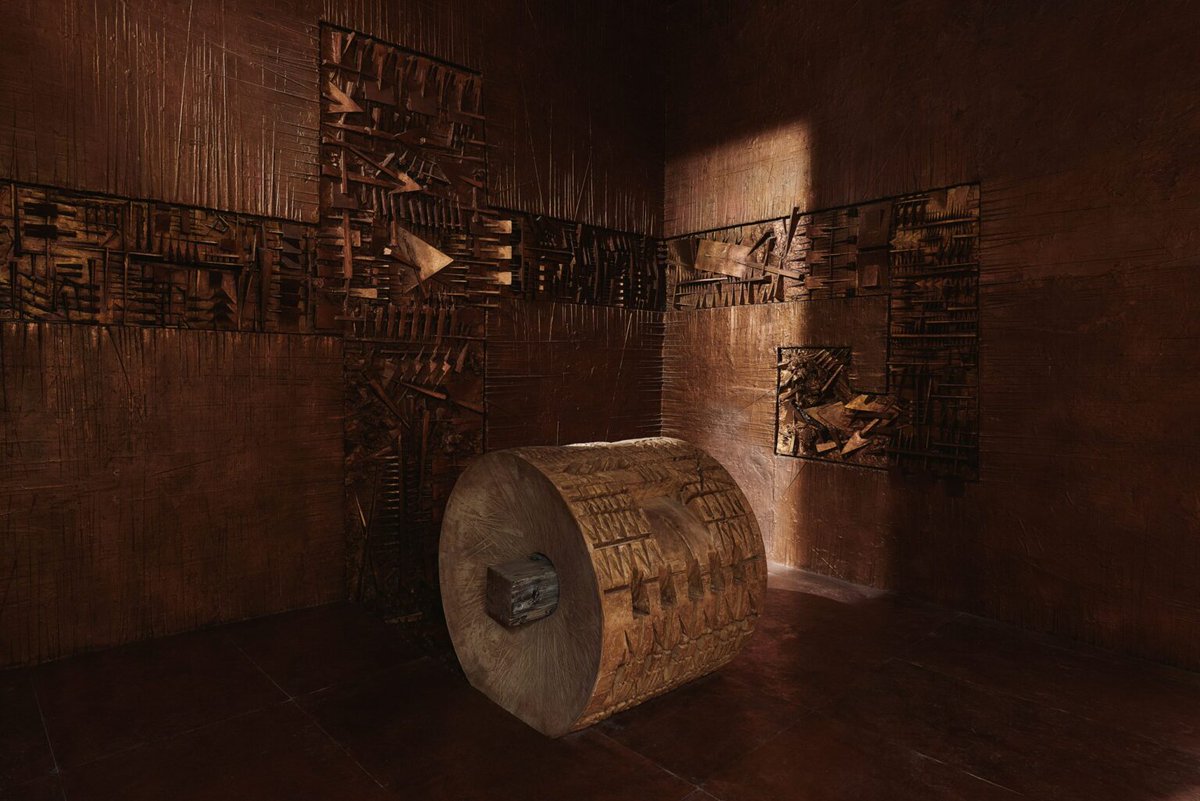 Labirinto Pomodoro. Alla scoperta delle radici dell’esperienza umana
abbanews.eu/gusti-e-cultur…
#arte