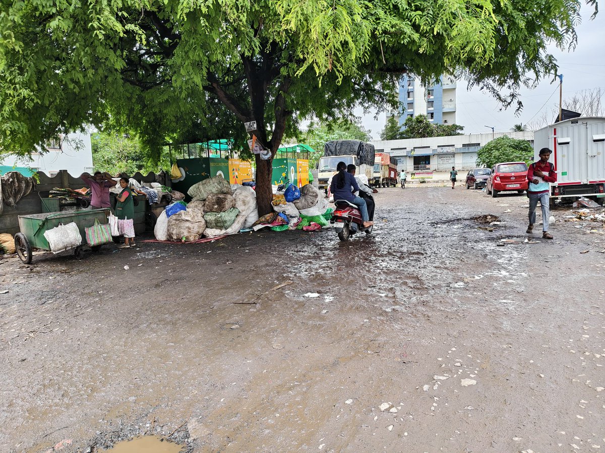 Jenilbafna1's tweet photo. @PMCPune @CitizenofPune @MirrorPune @Pune 
This is current state of the road right outside Marvel Bounty, Malwadi. It's not even walkable. Despite multiple complaints, there’s been no action. 
How long do citizens have to suffer for basic infrastructure? #Pune #PMC #RoadSafety https://t.co/2PqsQ859wM