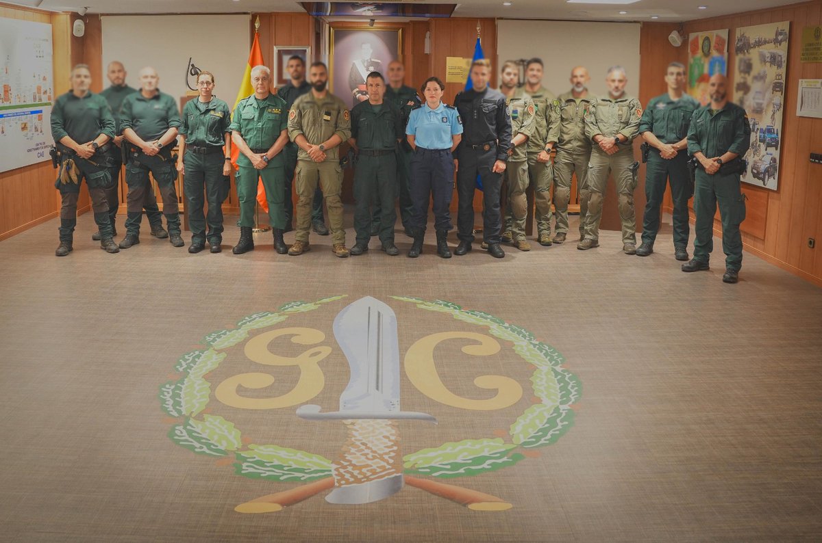 Eurogendfor's tweet image. #EUROGENDFOR, with @GNRepublicana and @guardiacivil, organized a #TacticalMedicine Workshop (June 2-6, 2025) in Logroño, Spain. 15 experts from 🇵🇹, 🇪🇸, 🇱🇹, & 🇳🇱 shared best practices & developed a common doctrine to enhance operational readiness & save lives. #Lexpaciferat