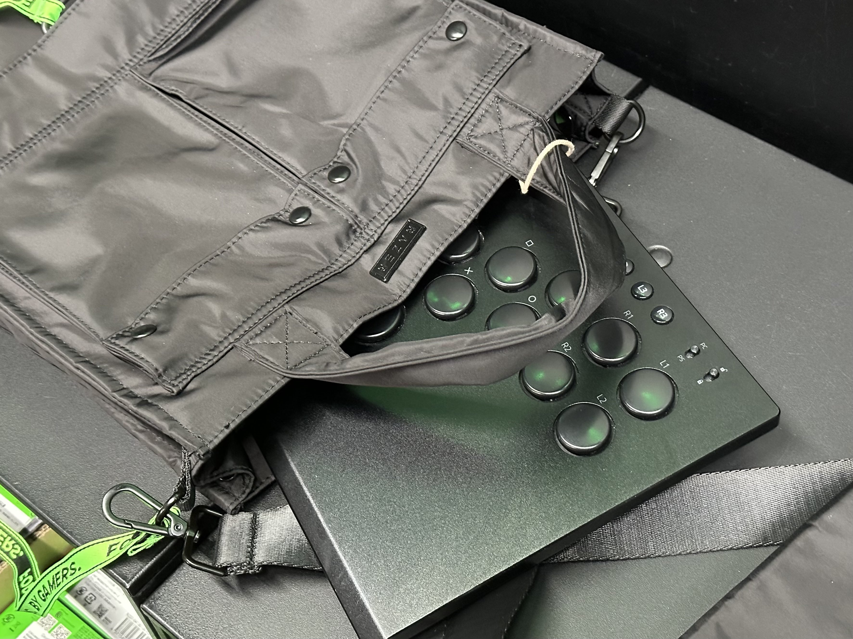 P2710R MAX_tokyo.png