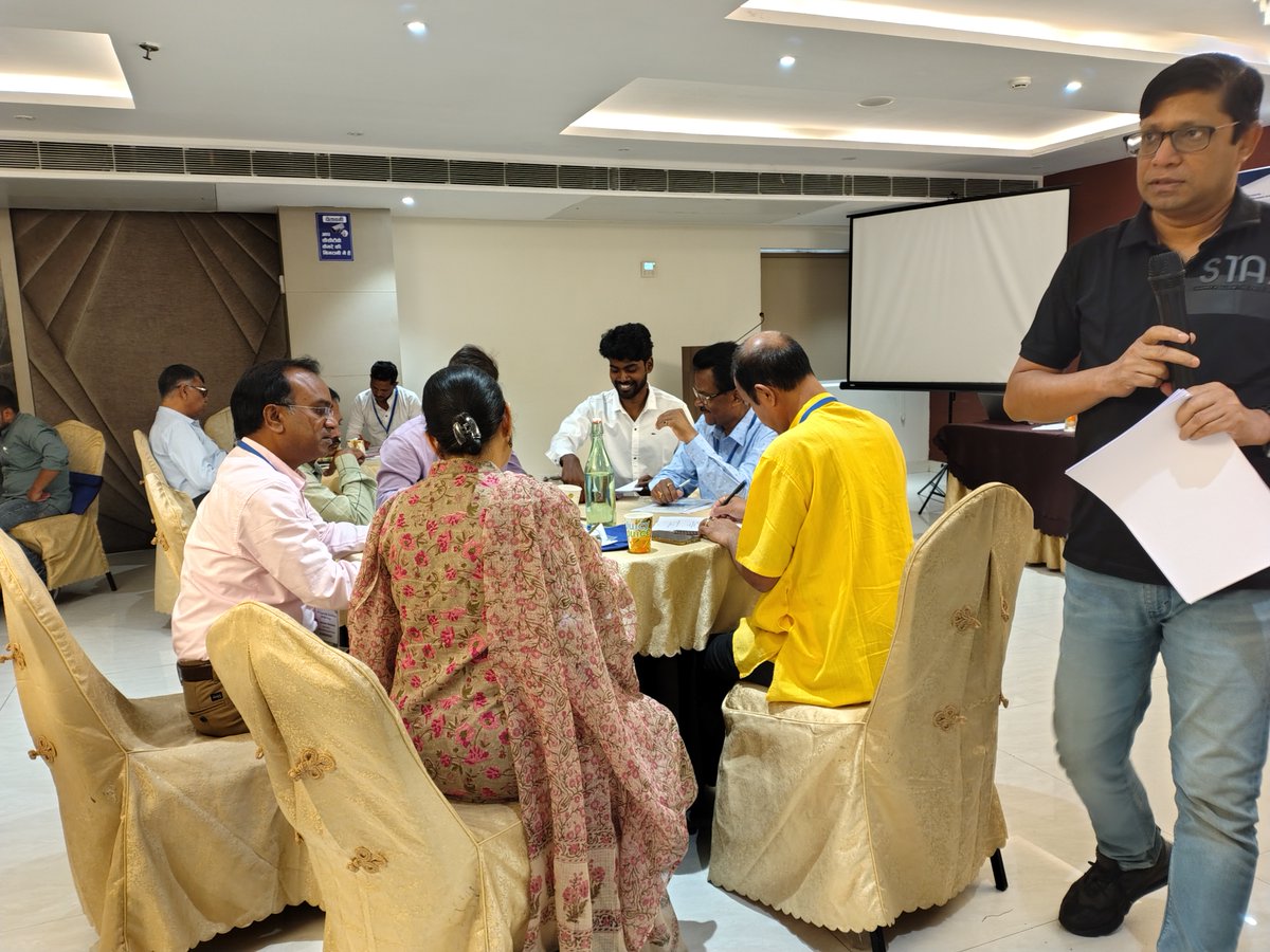 VHAI joined a capacity building workshop in Ranchi on the Social Stock Exchange (SSE), a game-changer in NGO fundraising. It enables social orgs to raise public funds transparently while ensuring impact accountability. 
A new era of social finance begins! 
#SSEIndia #SocialImpact
