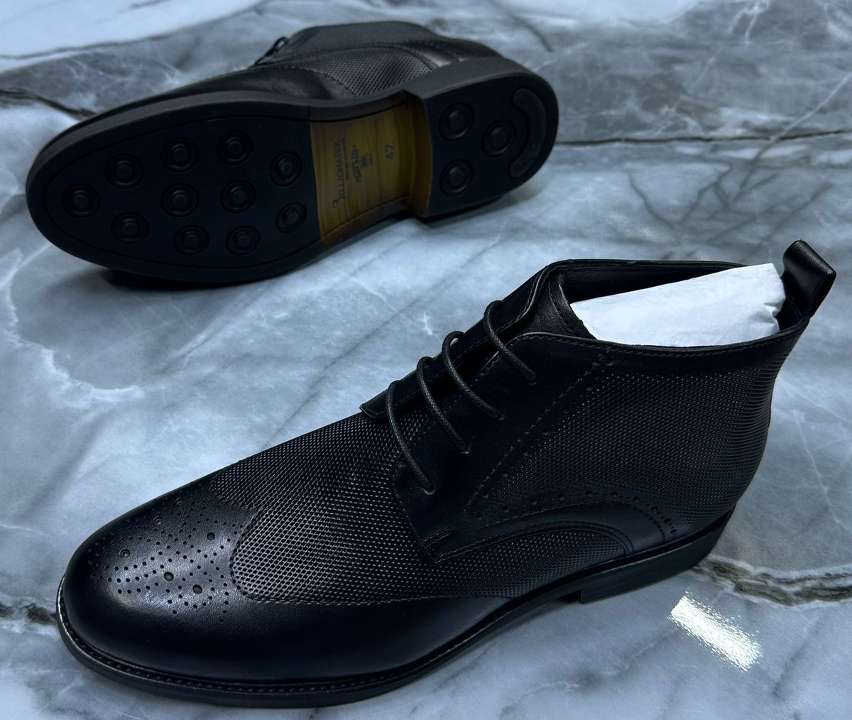 Billionaire Brogue Leather Boots.

💰Ksh.5300                    #IkoKiatuKe
