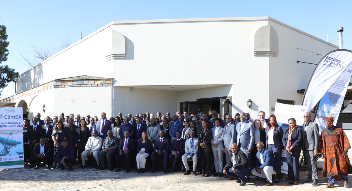 _AfricanUnion's tweet image. At the opening of the Joint Forum for the Intra-ACP Climate Services (ClimSA) and SEWA Programmes, H.E. Mosses Vilakati, AUC Commissioner @AU_DARBE , highlighted the unprecedented challenges Africa faces from climate change, affecting key sectors. He emphasized the urgent need…