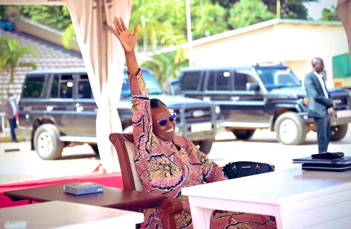 HON MOSES tweet media