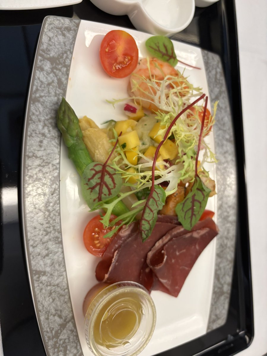 charlieb_lucy's tweet image. 今回はThe Room.