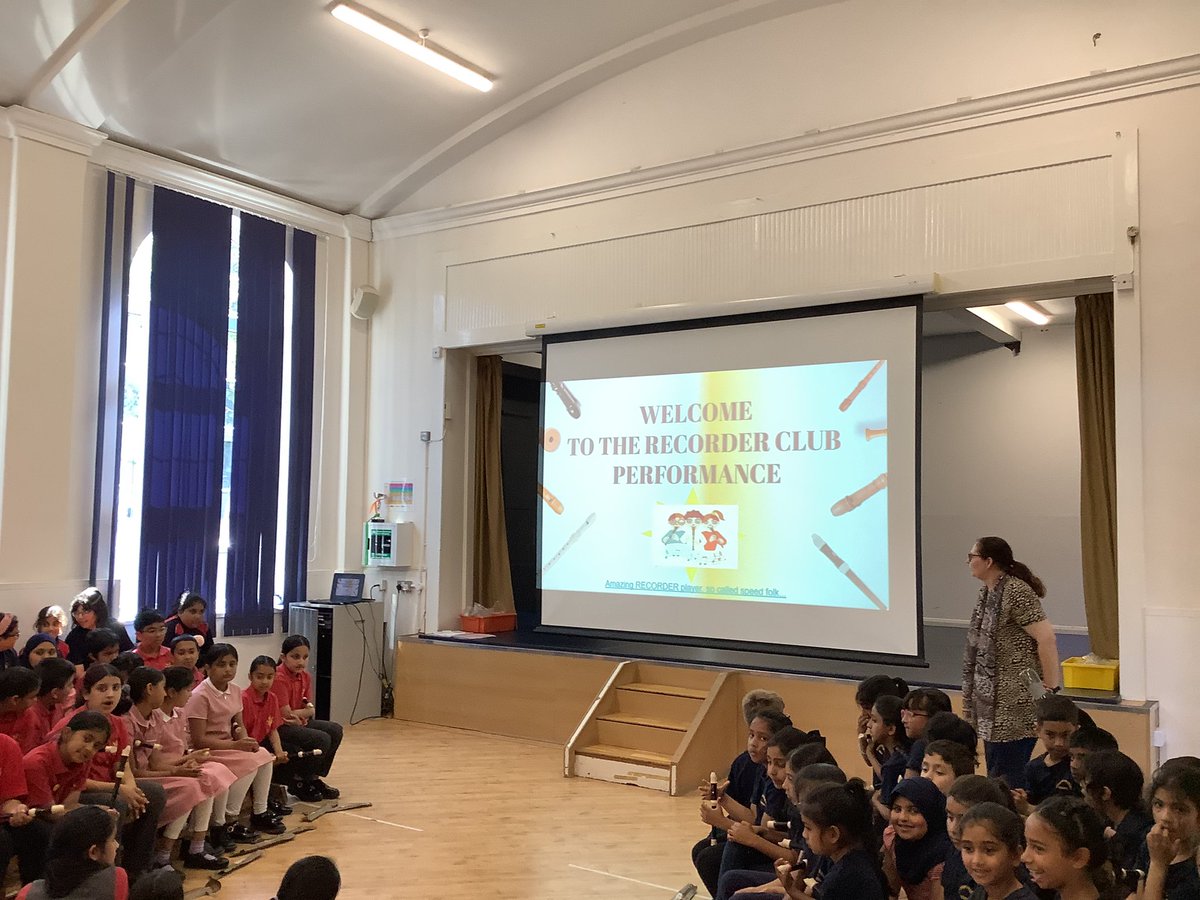 denbighprimary's tweet image. 🎶 Huge congratulations to the Recorder Club for their incredible concert. Bravo on a truly remarkable performance! 👏🎵 #RecorderClub #ConcertSuccess #MusicalMagic
