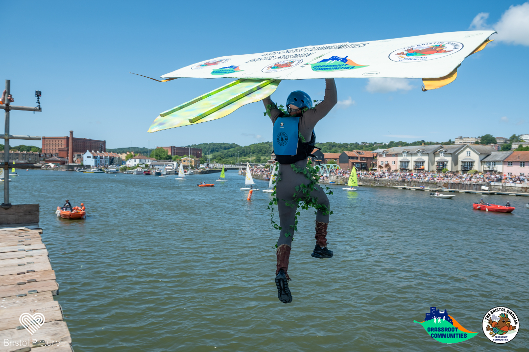 Grassroot_Comm's tweet image. We didn’t just jump off a pontoon for fun (though it was fun).
We jumped to raise awareness, build community, and back young people with big dreams and limited opportunities.
🌱 Get involved: grassrootcommunities.org/find-out-more-…
#JumpForChange #GrassrootCommunities #BirdmanImpact