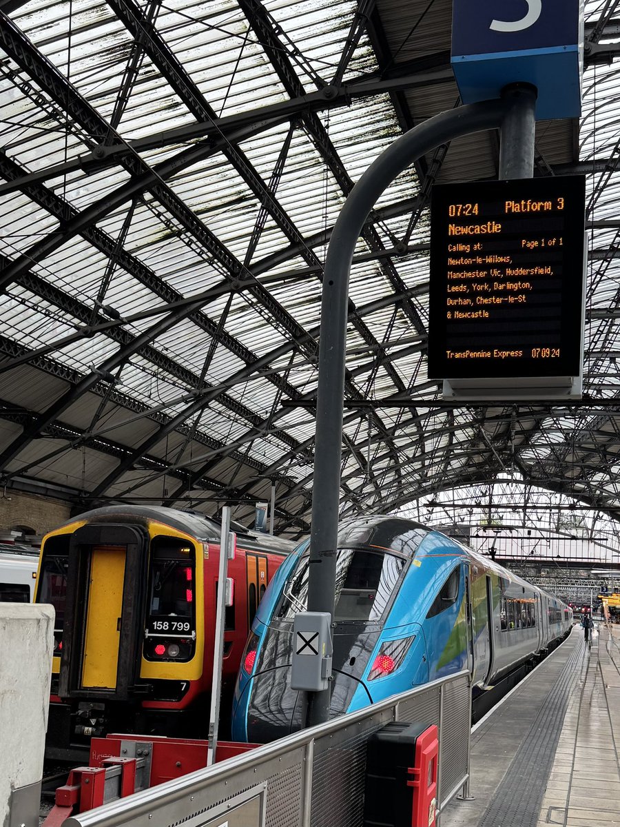 stophateuk's tweet image. Early start to #Leeds to deliver #hatecrime awareness sessions to 2 schools today & tomorrow, part of #SaferLeeds & #schoolsreporting projects funded by #LeedsCityCouncil Free sessions still available for Leeds schools yet to take up offer. Email info@stophateuk.org for details