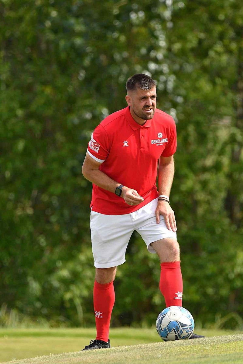 “ビッグ・ベン”が再び日本のメジャーに参戦🇯🇵🏴󠁧󠁢󠁥󠁮󠁧󠁿
世界ランキング2位、日本でメジャー2勝を挙げ、直近ではフレンチ・オープンを制したベン・クラークが、8月のFIFG WORLD TOUR JAPAN FOOTGOLF INTERNATIONAL OPEN 2025 supported by SAPPOROに出場決定🔥