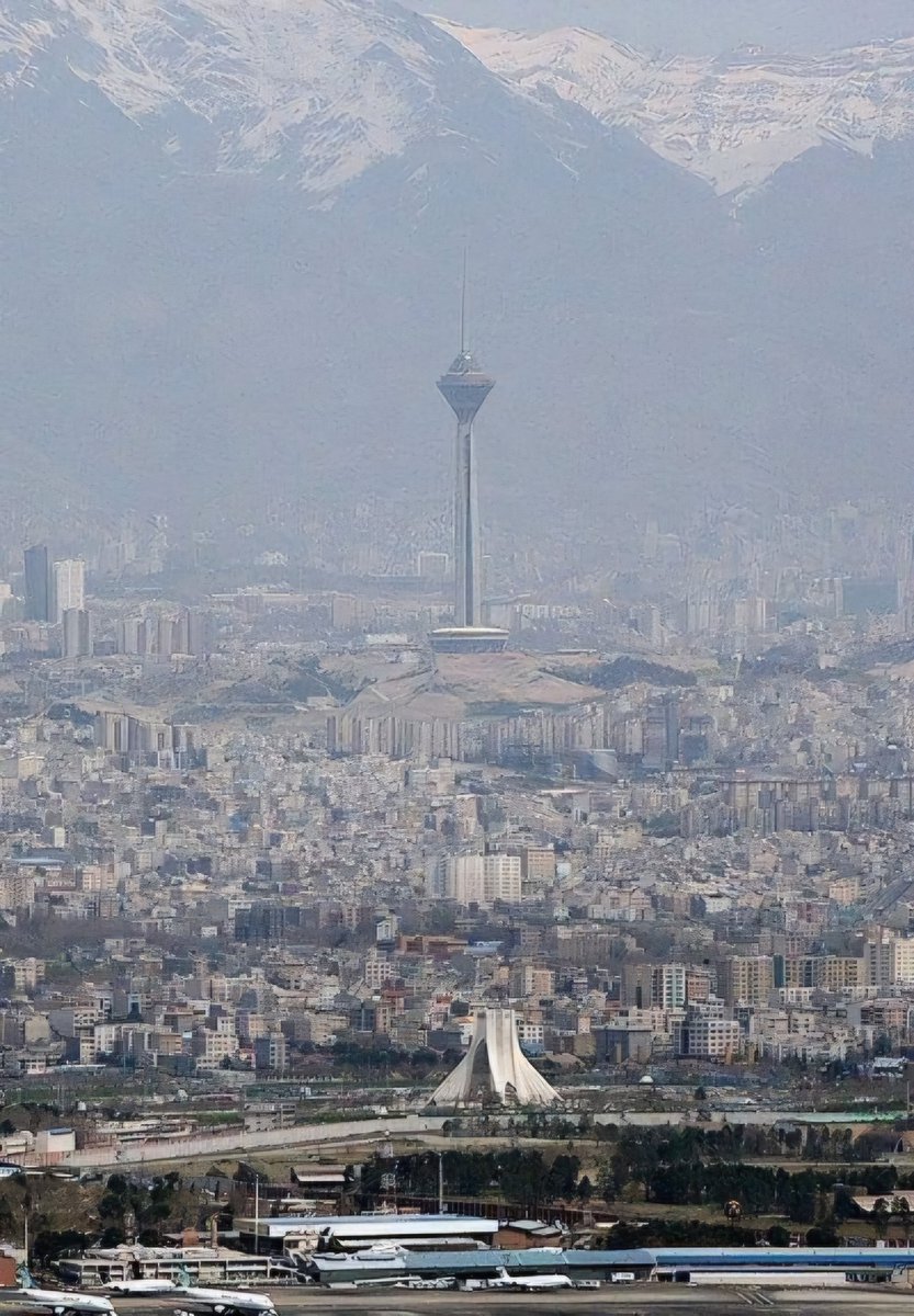 حق مردم شریف #ایران یک زندگی آرام است.
مردمی که تاریخ، مکرر به آنها تاکید کرده است که  در روزهای سخت، فقط همدیگر را دارند.