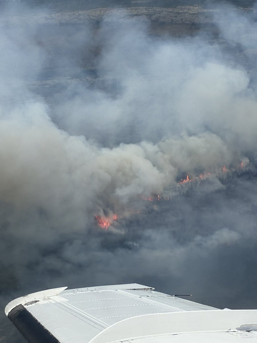 🔥Un peu plus d’expérience engrangée en quelques semaines d’immersion avec #UISF #Québec sur les méthodes d’analyse, de coordination et de combat forestier héliporté #FDF #Canada 
Et un clin d’œil fraternel aux collègues qui sont toujours en renfort au Manitoba!
FORZA fratelli💪