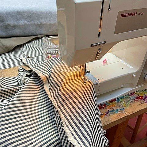 goodlifecentre's tweet image. Stitch and stuff a luxurious French mattress cushion using traditional techniques, exploring fabric layering and neat piping finishes. Spend a day enhancing your home comfort—join us: thegoodlifecentre.co.uk/diy-workshops-…

#TextileSkills #LondonLearning #Sewing #TheGoodlifeCentreUK