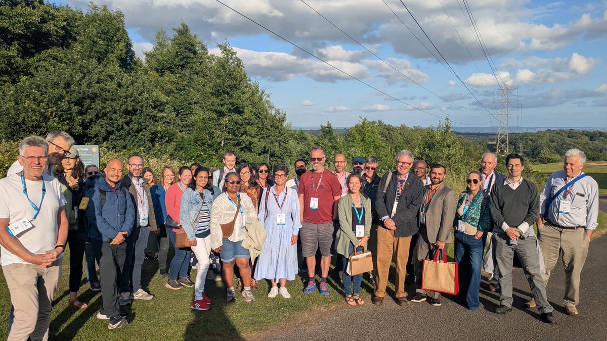 rcpsychGreen's tweet image. Amazing to see so many wonderful colleagues at the 🌱🚶♀️yesterday #RCPsychIC
Iearn more about embedding nature-interventions in mental healthcare at our symposium at 12:25pm today.
We have a fab range of speakers helping you translate evidence into practice.
