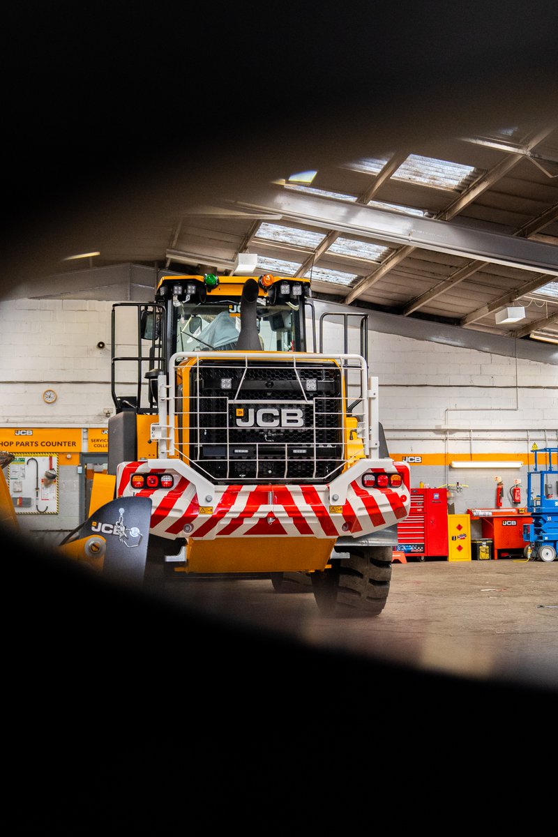 Watling_JCB's tweet photo. It’s all in the detail.
The JCB 437 is built for serious performance with a 183hp engine, CommandPlus cab, and high-lift options.
📞 01162 863621
📧 enquiries@watling-jcb.com
🌐 https://t.co/Oi80SiVQQn
#JCB437 #WheeledLoader #WatlingJCB https://t.co/zKHVU7tGU5