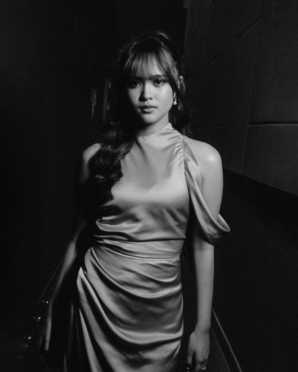 AdelRevaaa's tweet photo. main hati 💜 https://t.co/T93hu5UxFv