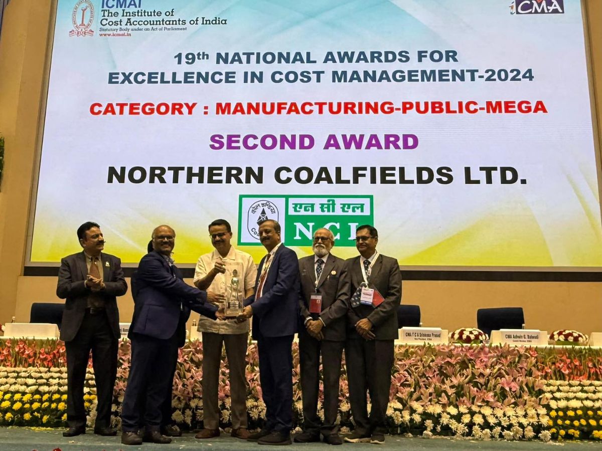 PSU Connect (@psuconnect) on Twitter photo NCL Honoured for Excellence in Cost Management; CIL Bags Top Honour...
For more details:
psuconnect.in/auto-news/ncl-…
#NorthernCoalfields #CostManagementExcellence #CoalIndia #CFOAward #ManufacturingLeadership <a href="/NCL_SINGRAULI/">Northern Coalfields Limited</a> NCL Honoured for Excellence in Cost Management; CIL Bags Top Honour...
For more details:
psuconnect.in/auto-news/ncl-…
#NorthernCoalfields #CostManagementExcellence #CoalIndia #CFOAward #ManufacturingLeadership <a href="/NCL_SINGRAULI/">Northern Coalfields Limited</a>