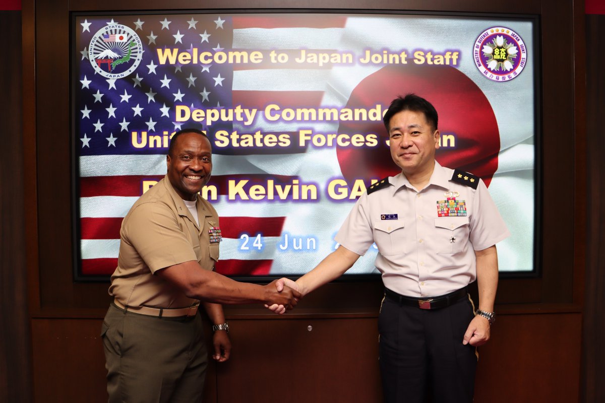 JapanJointStaff's tweet photo. On June 24th, #VCJJS LTG MATSUNAGA Koji received an office call from Brig Gen Kelvin Gallman who had just
assumed Deputy Commander, United States Forces Japan. 🇯🇵🇺🇸
For more detail
https://t.co/z4ITv8kEUK https://t.co/pq3OtTum0D