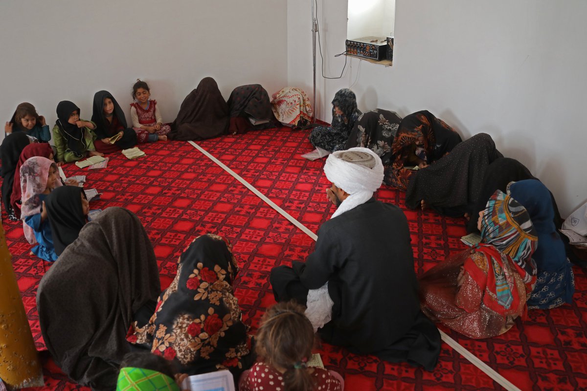 In Chahak, Herat, 235 transitional and 169 permanent homes now stand where an earthquake once destroyed everything. 
“We had nothing but the sky above us. Now we have homes, light, and hope.” says Fatima, a #HeratEarthquake survivor.
Read more: undp.org/afghanistan/st…