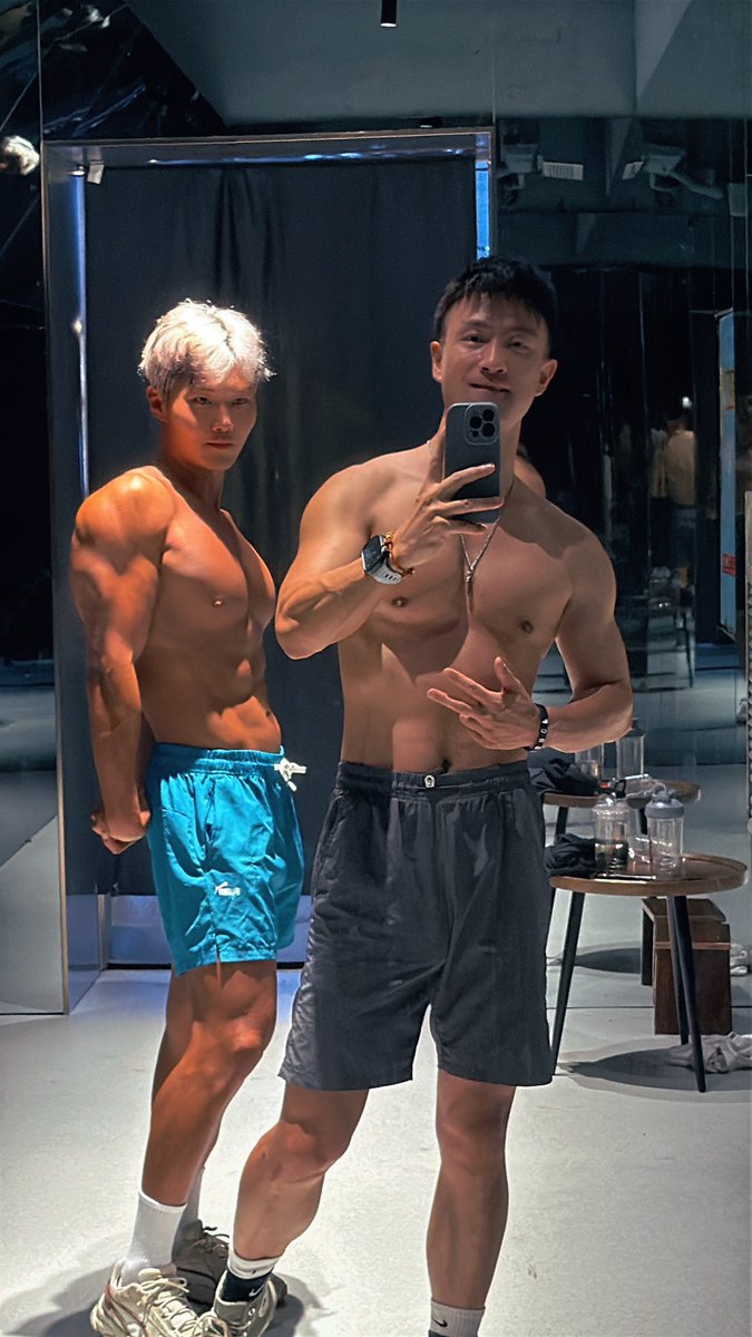 昨天的训练打卡（今天练腿练的跟鬼一样就不发了）