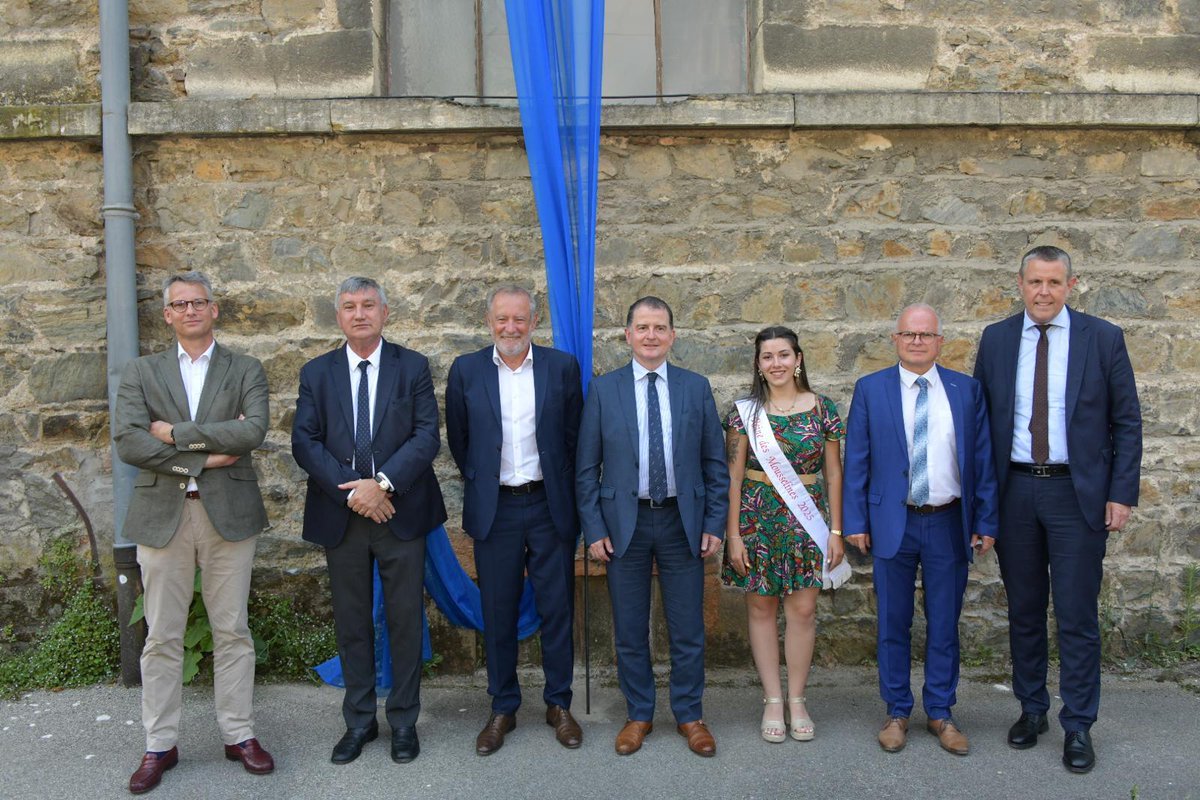 prefetrhone's tweet image. En ce lundi 23 juin, le sous-préfet de Villefranche-sur-Saône, M. GALLAND, s&apos;est rendu à Tarare (69) afin de lancer officiellement les #travaux de #requalification de la friche industrielle Jean-Baptiste Martin à Tarare (69).

L&apos;État a contribué à hauteur de 2 M€ dans le cadre…