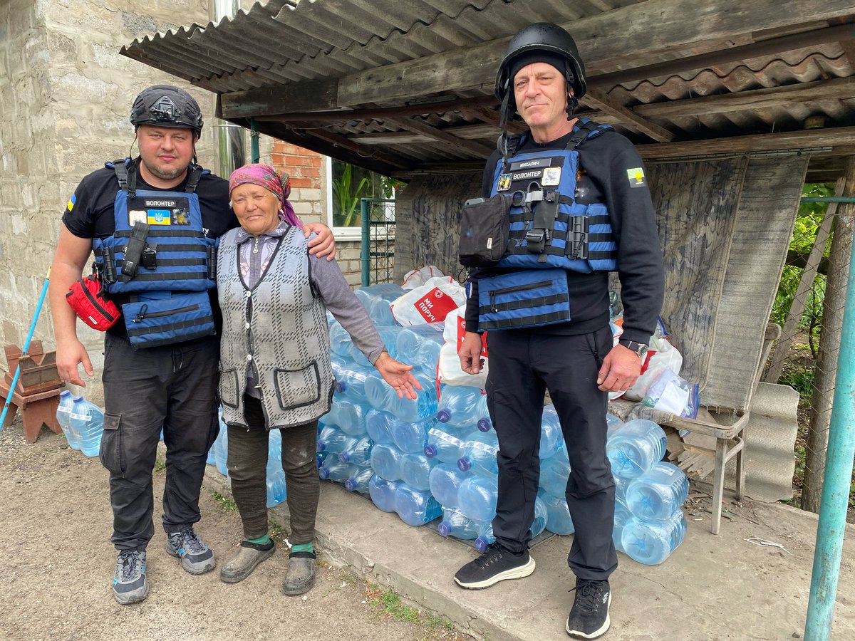 NGO_UPrava's tweet image. Since 2022, our team has been supporting frontline communities in Donetsk and Kharkiv regions.
Aid, human rights, anti-corruption — where it’s hardest.
More photos, stories, and reports:
facebook.com/share/1AmjfvQD…
instagram.com/21abcd?igsh=d3…