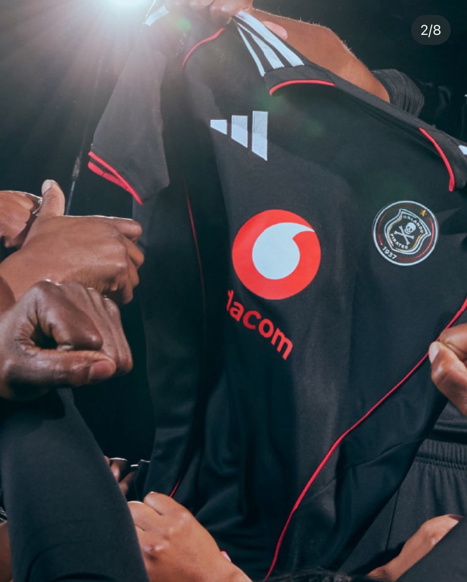 Lorenz_KO's tweet photo. The 2025/26 @orlandopirates kit has dropped with Adidas ⚫️⚪️

#OnceAlways https://t.co/T6H0uS7OUR