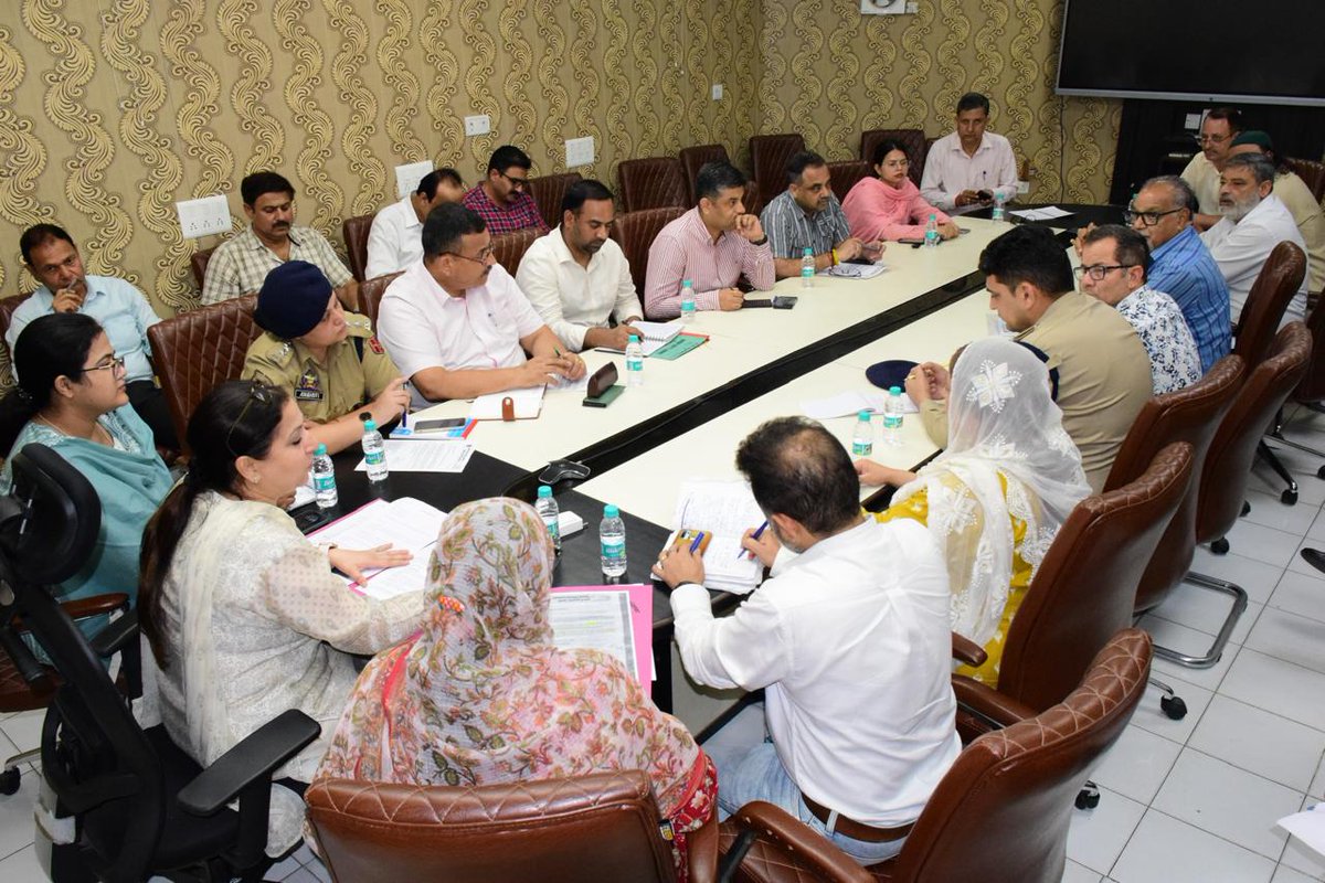 Akashvani News Jammu (@radionews_jammu) on Twitter photo #JammuAndKashmir : ADC <a href="/AnsuyaJamwal/">Ansuya Jamwal</a> chairs a review meeting on #Muharram preparedness, focusing on traffic management, sanitation, security, and essential services to ensure smooth and safe observance.
<a href="/airnewsalerts/">All India Radio News</a> <a href="/dmjammuofficial/">District Magistrate, Jammu</a> <a href="/diprjk/">Information & PR, J&K</a> #JammuAndKashmir : ADC <a href="/AnsuyaJamwal/">Ansuya Jamwal</a> chairs a review meeting on #Muharram preparedness, focusing on traffic management, sanitation, security, and essential services to ensure smooth and safe observance.
<a href="/airnewsalerts/">All India Radio News</a> <a href="/dmjammuofficial/">District Magistrate, Jammu</a> <a href="/diprjk/">Information & PR, J&K</a>