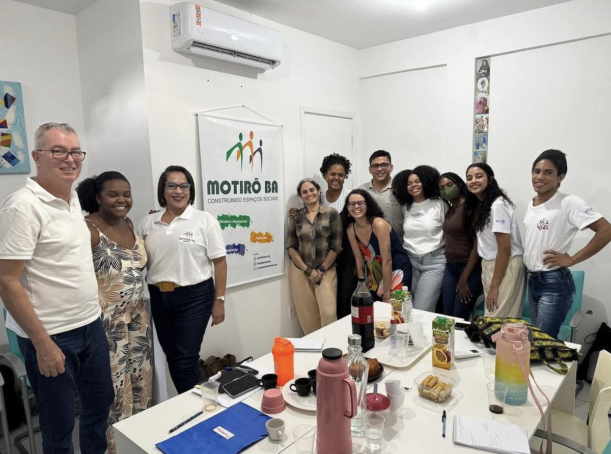 reviget's tweet photo. Nesta reunião foi apresentada uma nova parceria no projeto Akanni: Acolher e Cuidar! Juntos, vamos fortalecer a prevenção da tuberculose entre pessoas em situação de rua em Salvador e Região Metropolitana, promovendo acolhimento, cuidado e saúde para todos. Juntos pelo fim da TB! https://t.co/lpf1hfccFV