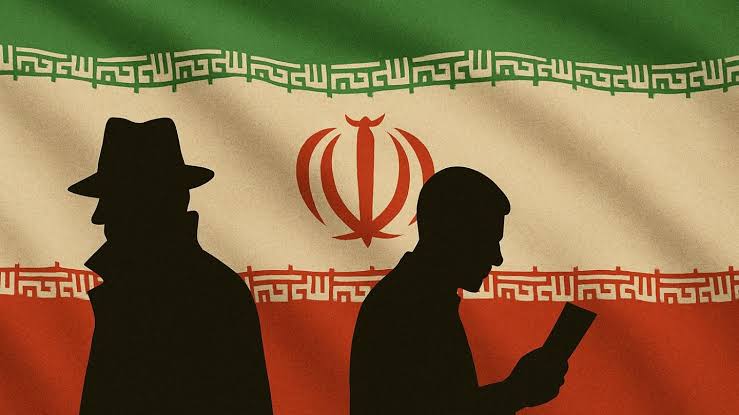 Shadowfox_11's tweet photo. Spy Ring Fallout: 

🚨 Iran Expels Indian Diplomats, 19 Arrested 🇮🇷 🇮🇳

Iran has expelled two Indian diplomats from the embassy in Tehran.

This follows the arrest of 19 Indian nationals on charges of espionage and collaboration with Israeli intelligence - #Iran #India #Israel https://t.co/NSRyFMw6jG