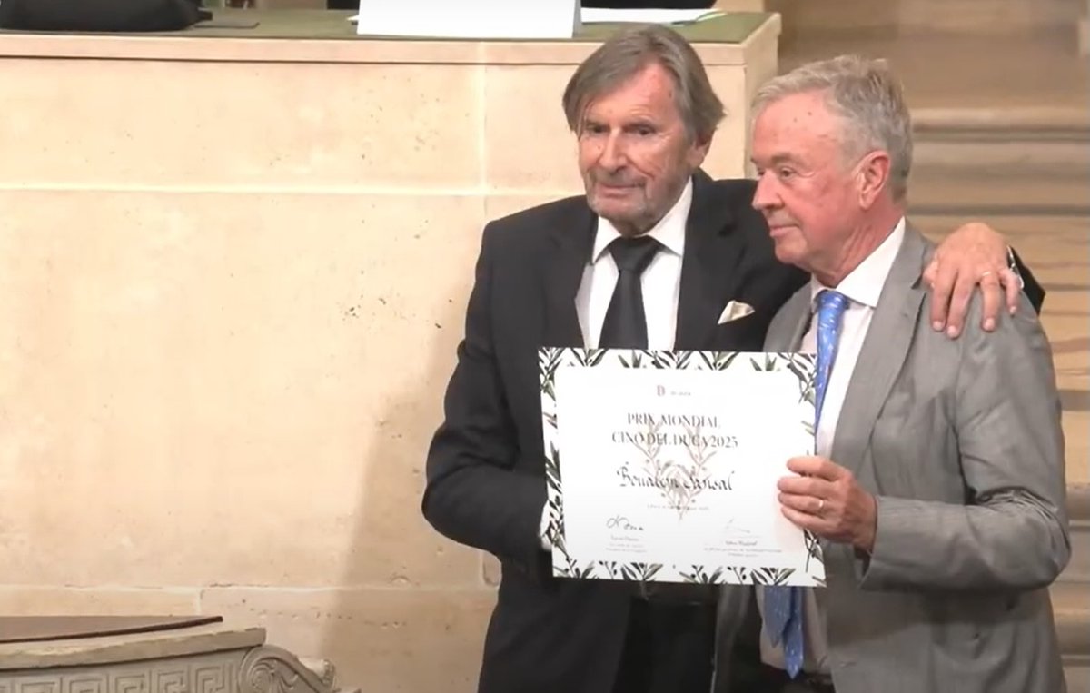 Le Prix mondial Cinon Del Duca remis à Antoine Gallimard pour Boualem Sansal actualitte.com/a/4Vi5Pb32
#premio #cinondelduca #italie #boualemsansal #gallimard