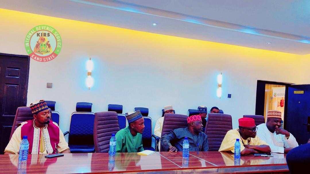 Kirsonline's tweet photo. KIRS Kano: Building bridges with market leaders to unlock revenue potential &amp; drive economic growth from the informal sector. 
Collaboration for a brighter future! 
#KIRS #TaxRevenue #KanoEconomy https://t.co/DRS37bH1wr