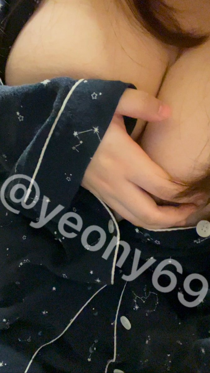 yeony69's tweet photo. 걸레같아?
#섹트 #걸레 #암캐 #발정 #수치 #능욕 #가슴 https://t.co/AycM12Ikw4