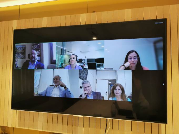 Grupo Aseguranza (@grupoaseguranza) on Twitter photo El seguro español busca respuestas frente a los riesgos de la #InteligenciaArtificial
#Seguros #GerenciaRiesgos <a href="/FundacionInade/">Fundación Inade</a> <a href="/CatedraFI_UDC/">Cátedra FI-UDC</a> #IGREA
grupoaseguranza.com/noticias-de-se… El seguro español busca respuestas frente a los riesgos de la #InteligenciaArtificial
#Seguros #GerenciaRiesgos <a href="/FundacionInade/">Fundación Inade</a> <a href="/CatedraFI_UDC/">Cátedra FI-UDC</a> #IGREA
grupoaseguranza.com/noticias-de-se…