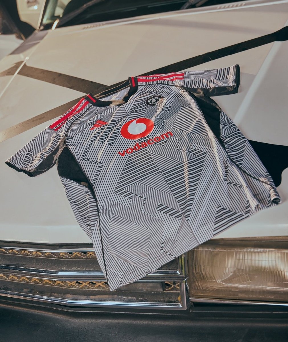 ⚫️⚪️𝗢𝗙𝗙𝗜𝗖𝗜𝗔𝗟: Orlando Pirates home and away kit for 2025/26.