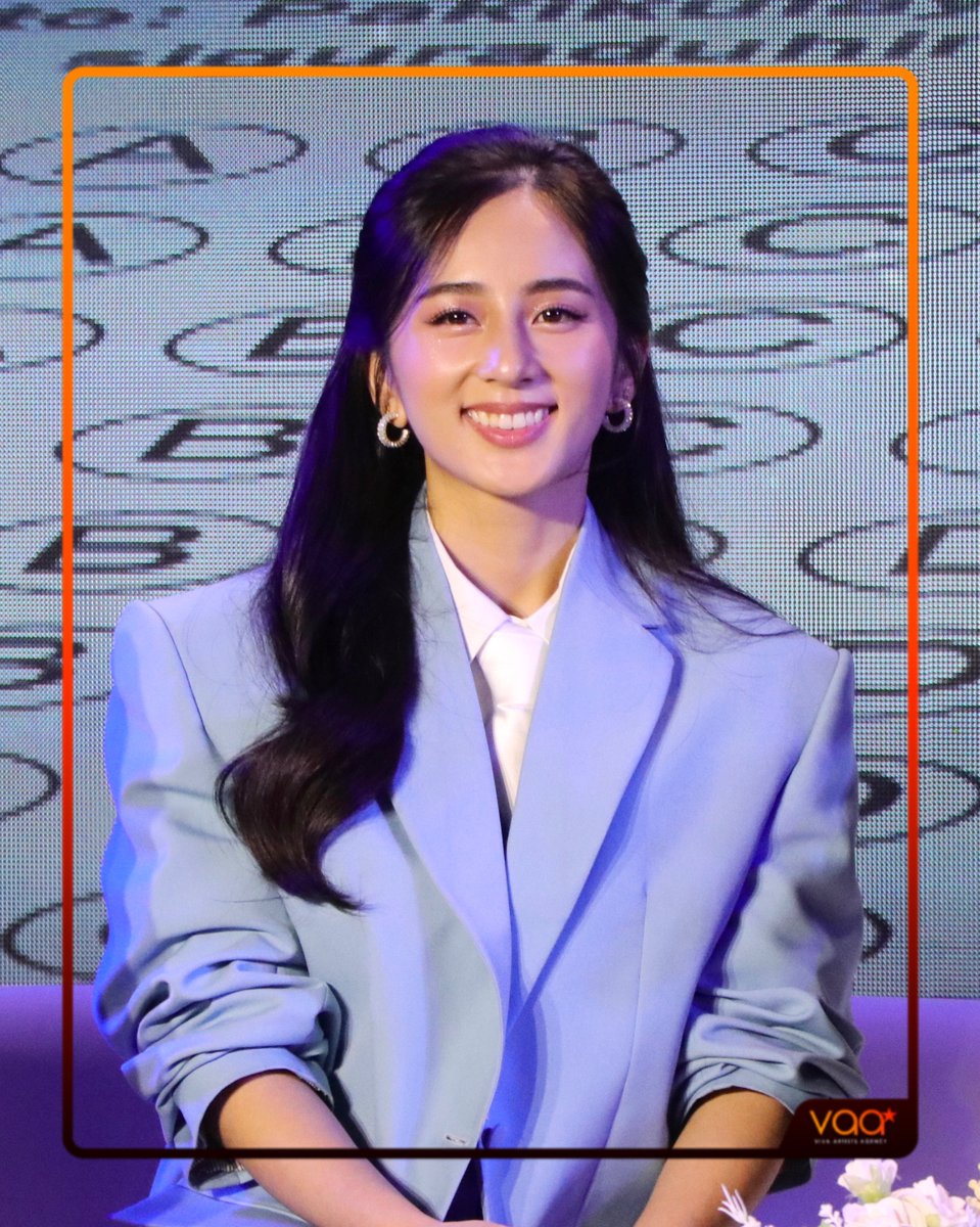 VivaArtists_'s tweet photo. LOOK | BAD GENIUS: The Series Grand Media Conference 📚✨ 

Hyacinth Callado is GRACE in #BadGeniusTheSeries streaming this July 17 on VIVA ONE! 

#BadGeniusPH #HyacinthCallado #VAA #BGTSMediaCon https://t.co/QLSG0dvKlC