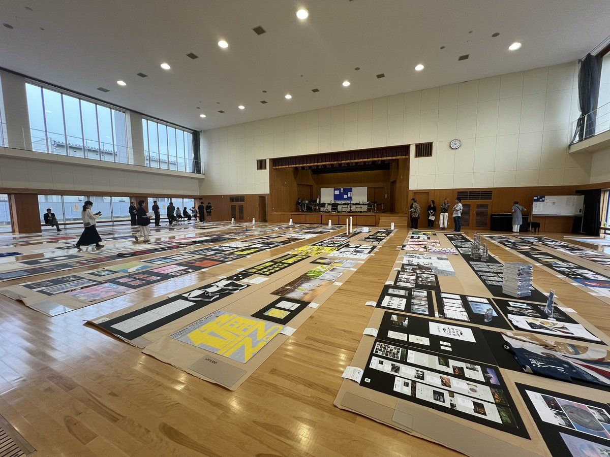 DesignOhara's tweet image. 富山ADC審査会に学生ボランティアとして参加してきました🎨✨地元で活躍するプロのデザイナーさんの作品がずらり!
卒業生の作品もあって、とっても刺激的で勉強になりました📚「自分もこんな風になりたい」って思えた1日でした☺️
#カナクリ #富山ADC #デザインの現場から学ぶ