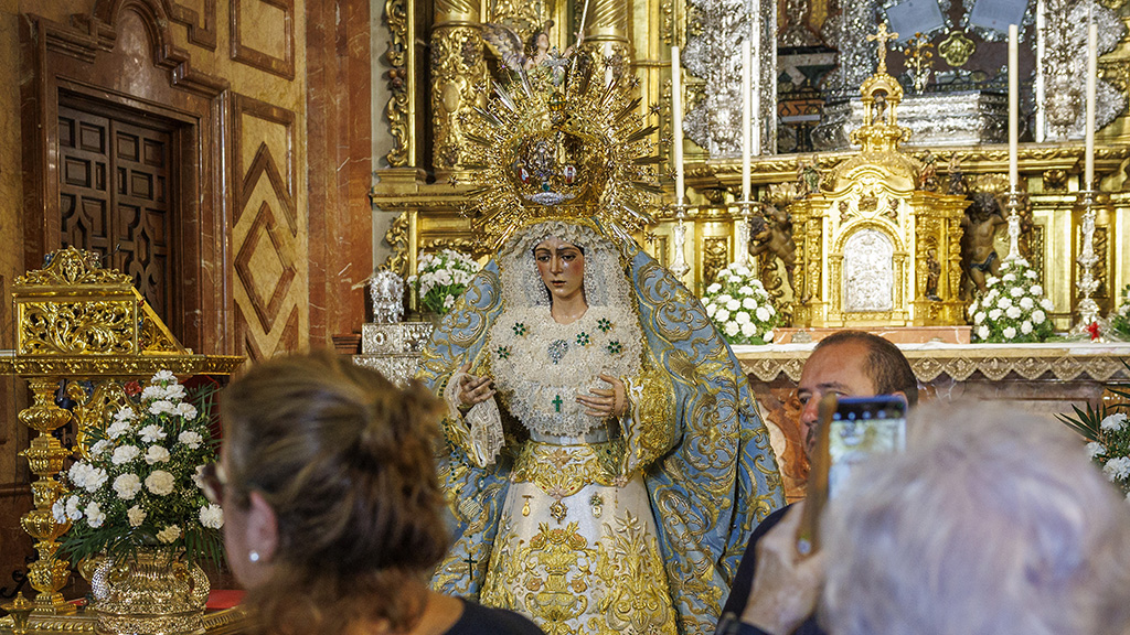 Dimiten el mayordomo y el prioste de la hermandad de la Macarena

El Instituto Andaluz de Patrimonio Histórico revisará la nueva intervención

🌐 csur.red/tslf50WfgFi