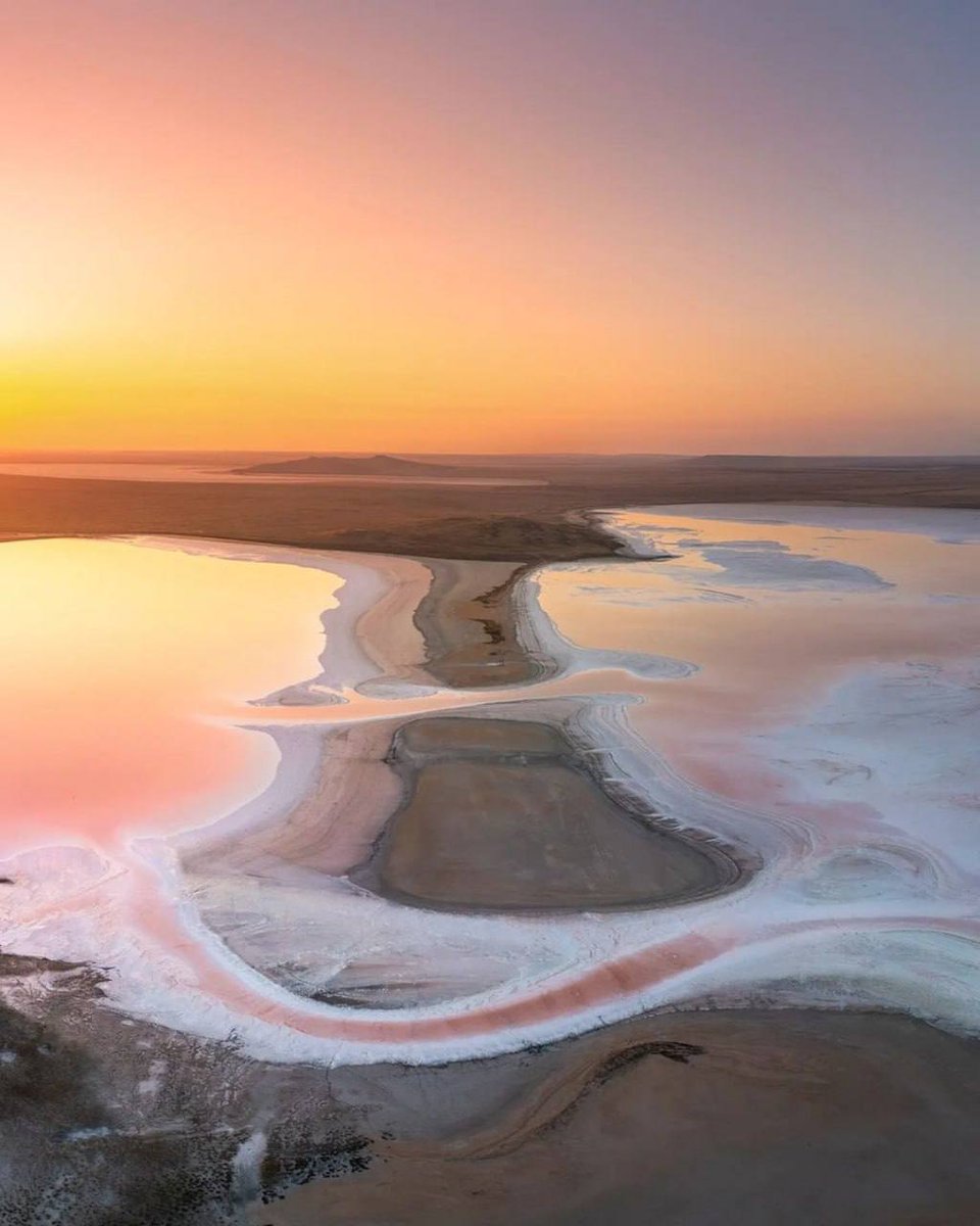 ☀Günaydın, Türkiye!

💧Koyaşskoye Gölü, #Kırım, #Rusya🇷🇺

📸Maksim Bessaliy

#RusyayıTanıyalım #RusyadaGezilecekYerler