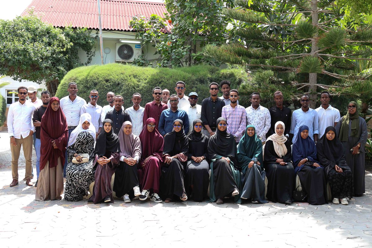 UNDPSomalia's tweet photo. Empowering Somalia’s youth for a greener future! @UNDP Somalia’s Youth Climate Platform hosted a workshop on green jobs & entrepreneurship, bringing together 30+ youth organizations, government agencies & private sector partners to co-create sustainable, nature-based business solutions to enhance resilience.

Read more: https://t.co/xmHP4o1mLQ
Visit the platform: https://t.co/WQpArm06pl