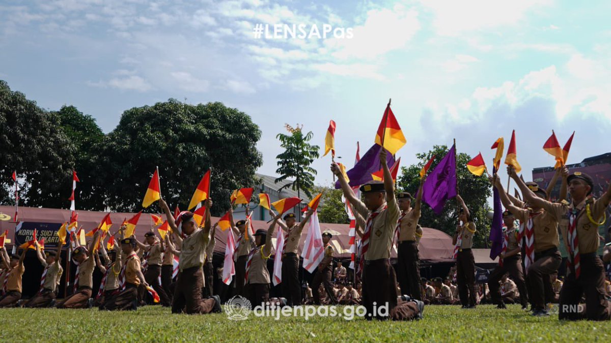 Semangat pramuka terus berkobar di balik tembok Pemasyarakatan.
Melalui kegiatan kepramukaan, warga binaan dilatih kedisiplinan, kerja sama, dan jiwa kepemimpinan demi membentuk pribadi yang lebih baik.

#Kemenimipas
#Ditjenpas
#Pemasyarakatan