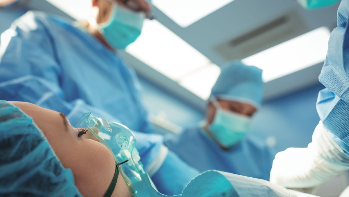 🧒 Un grupo de investigadores lleva a cabo un estudio piloto para investigar si el análisis del aliento puede ayudar con la dosificación de la #anestesia

❓Actualmente, la altura, el peso, el sexo y la edad se utilizan como guías generales para ello

consalud.es/saludigital/in…