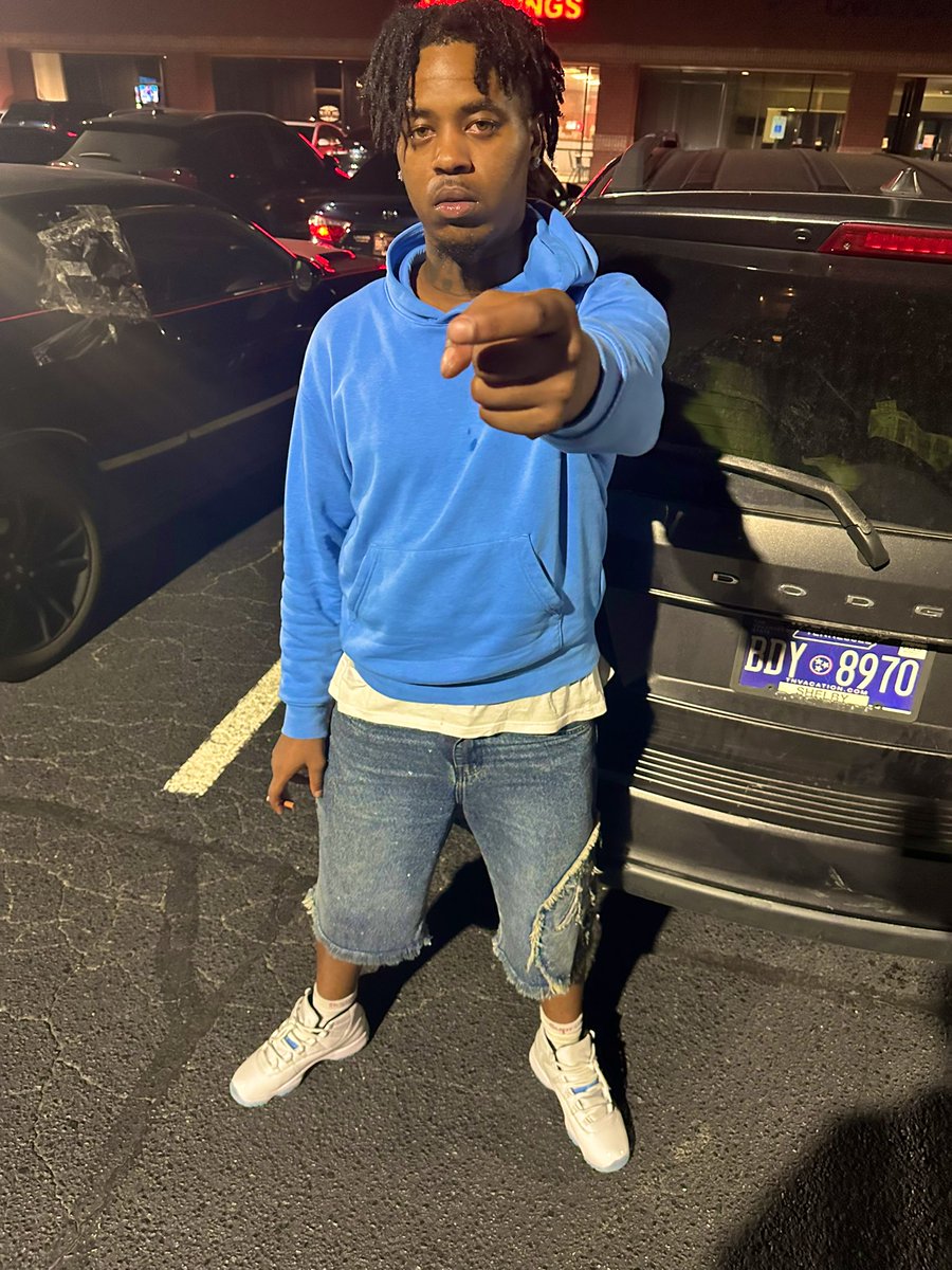 traecappalot's tweet photo. Go follow me on IG @ TraeGee_ 💚⚡️ https://t.co/Sg9nS5xXZt