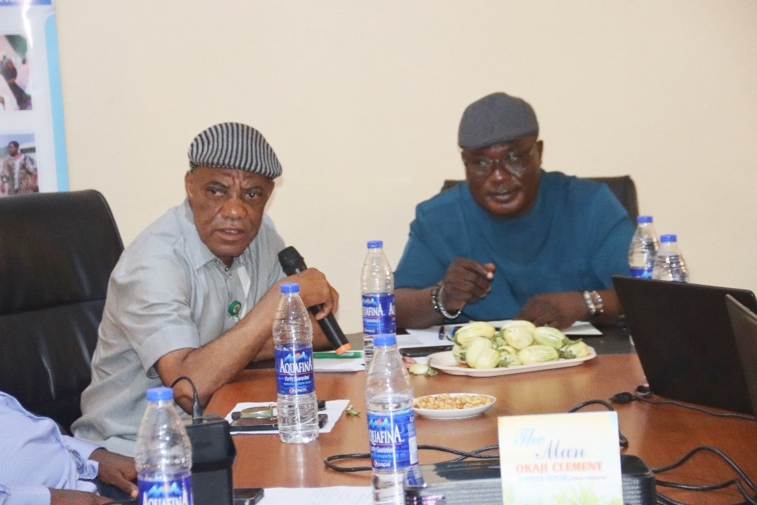 JCMCentre's tweet image. On fieldwork in #Ebonyi as KMC Consultant on the @IFAD-funded VCDP, our founder @obinnachukwuzie engaged legislators on their oversight visit. From policy influence to grassroots visibility, #communication is a tool for change, not just messaging #DevComm #FoodSecurity #C4D