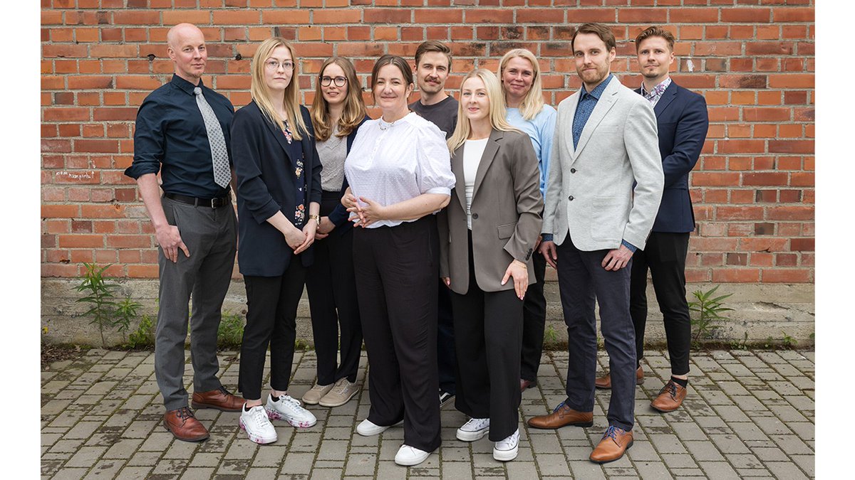 Sneak peek from our recent photoshoot🤩Our team empowers phage experts worldwide by providing advanced phage #bioinformatics, access to a curated #phagecollection &amp; tailored #phagelaboratory R&amp;D services in a modern #phagelab.
 
#microbiology #virology #bacteriophage #phage #AMR