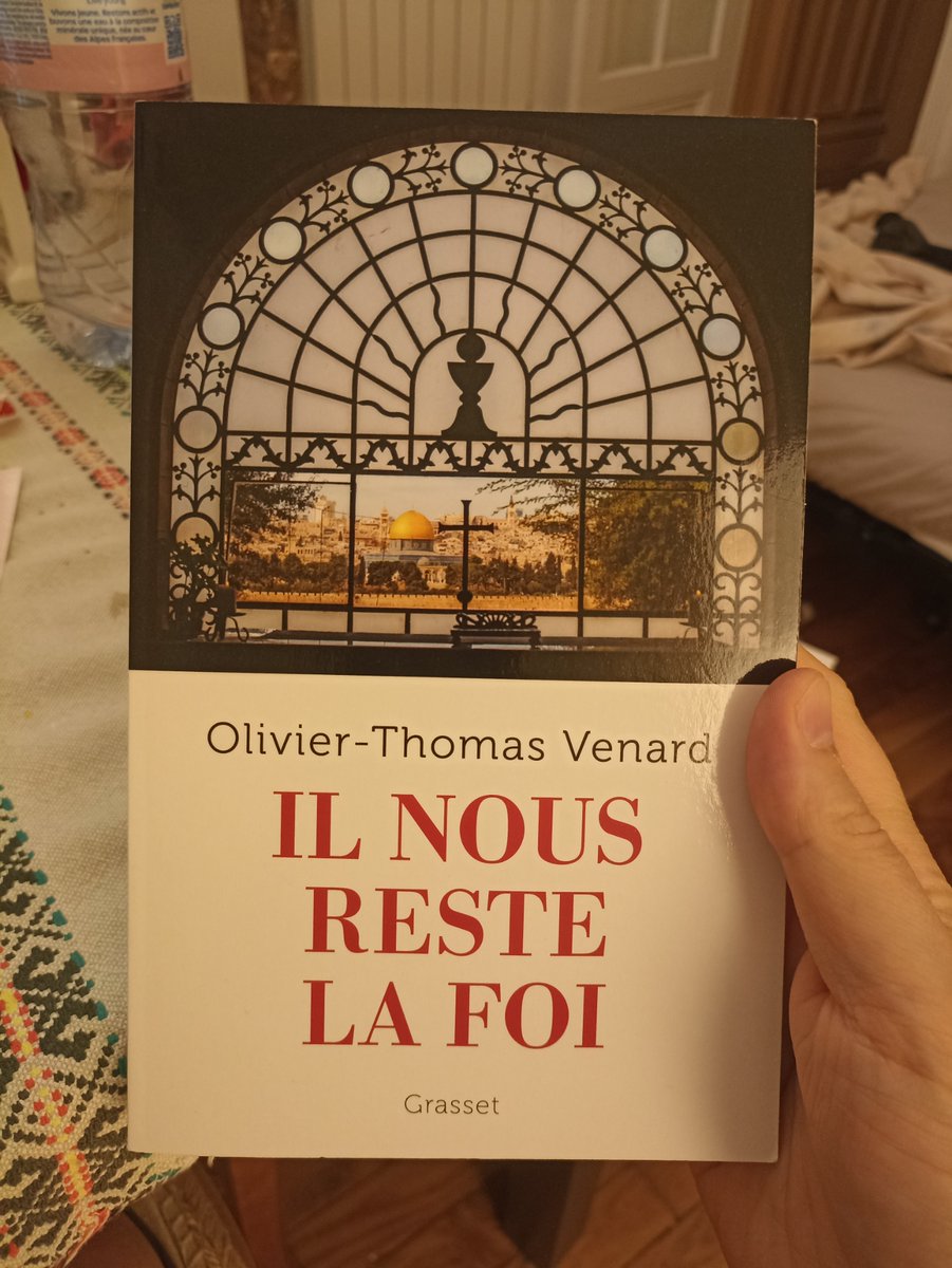 Grand coup de cœur pour ce livre aussi beau qu'exigeant du frère Olivier-Thomas Venard, dominicain et professeur à l’École biblique de Jérusalem. 
Humain, chrétien et prêcheur, il veut, "au nom de l'espérance" oser une parole sur la Terre Sainte.  1/6