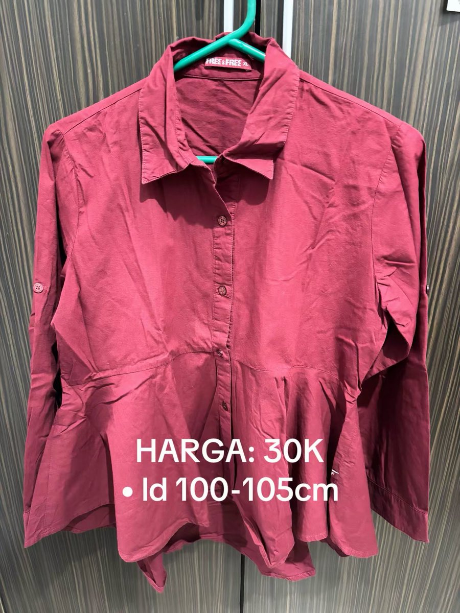mesoliaa's tweet photo. gaiss aku mo preloved baju ni🤩💃🏼. kondisi masii bagus semua. minat langsung dm yah!! 

dom: surabaya https://t.co/FMtwn6bw4u
