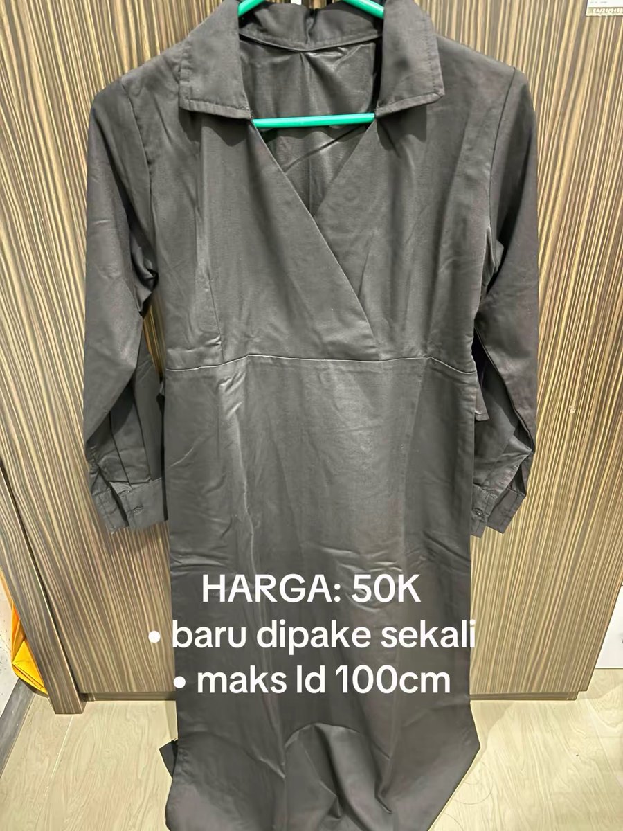 mesoliaa's tweet photo. gaiss aku mo preloved baju ni🤩💃🏼. kondisi masii bagus semua. minat langsung dm yah!! 

dom: surabaya https://t.co/FMtwn6bw4u